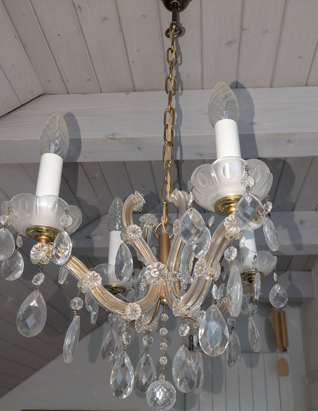 Lampes: Kleiner Kronleuchter 4 armig – D'occasion à Giffers par agu25 2