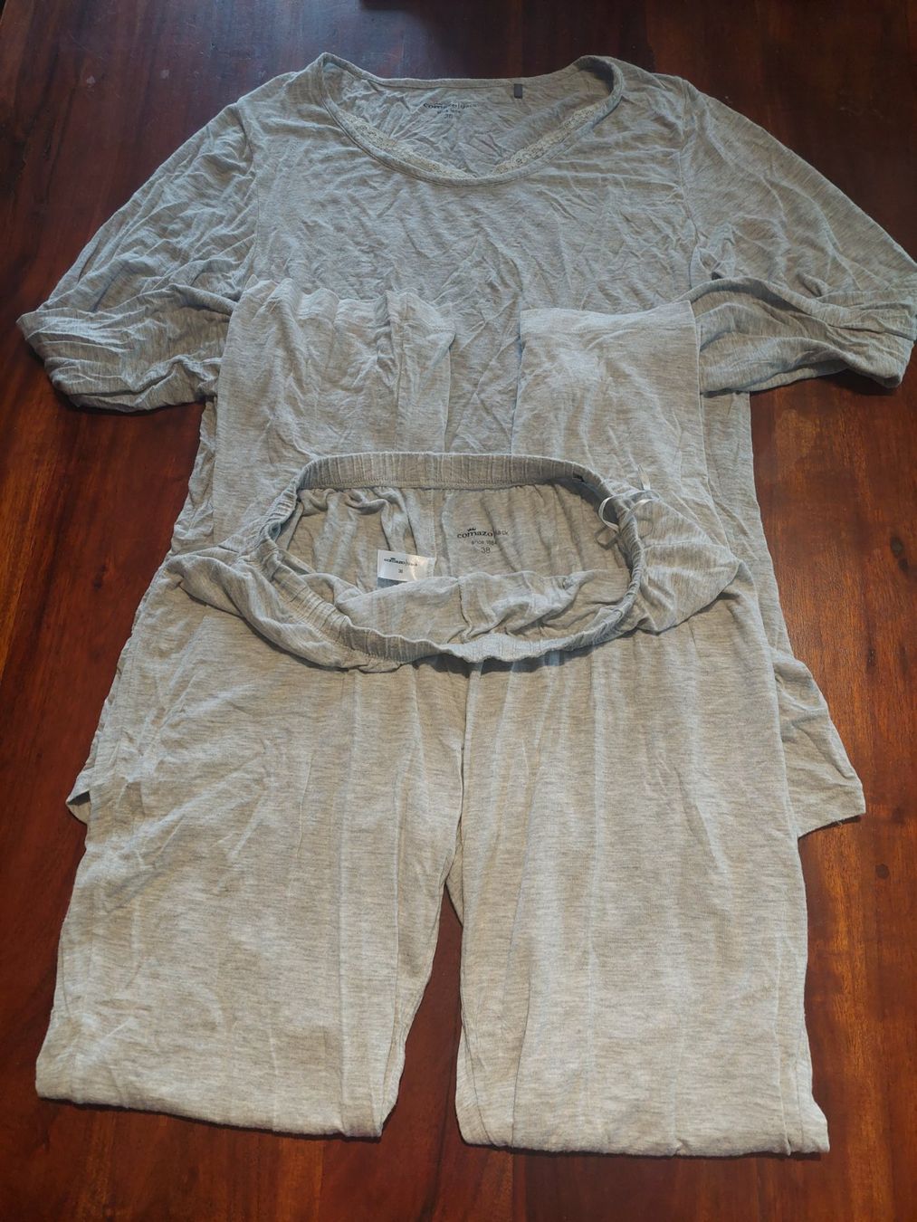 Negligees & Pyjamas: Comazo Pyjama / Schlafanzug Grau Grösse 36 / 38 – Gebraucht aus Beckenried von Havacola 6