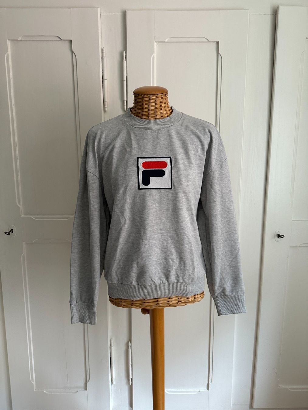 Fila Pulls & Sweat-shirts: FILA - Sweatshirt hellgrau meliert S – D'occasion à Zürich par Diazaio