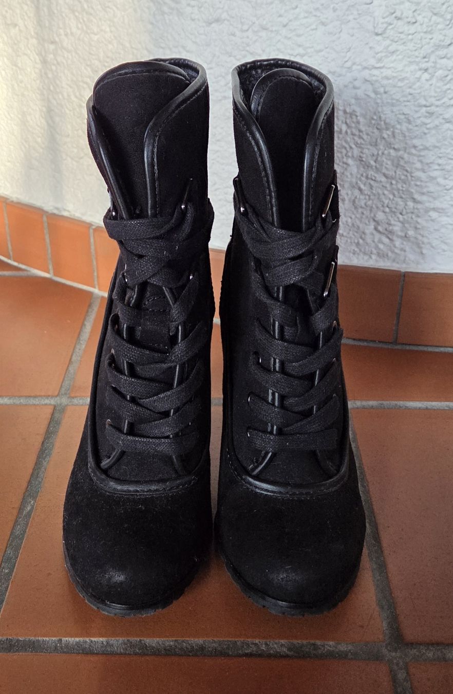 Scarpe da donna: Stiefeletten Gr.39 – Usato da Ettingen venduto da ssc_dsr2 1
