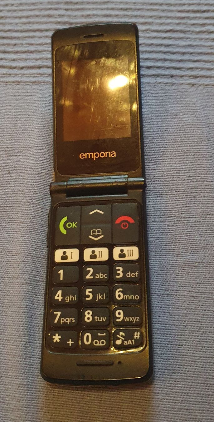 Emporia Telefoni cellulari / Smartphones: Telephone Emporia pour pièces – Difettoso da Botyre (Ayent) venduto da Viperine