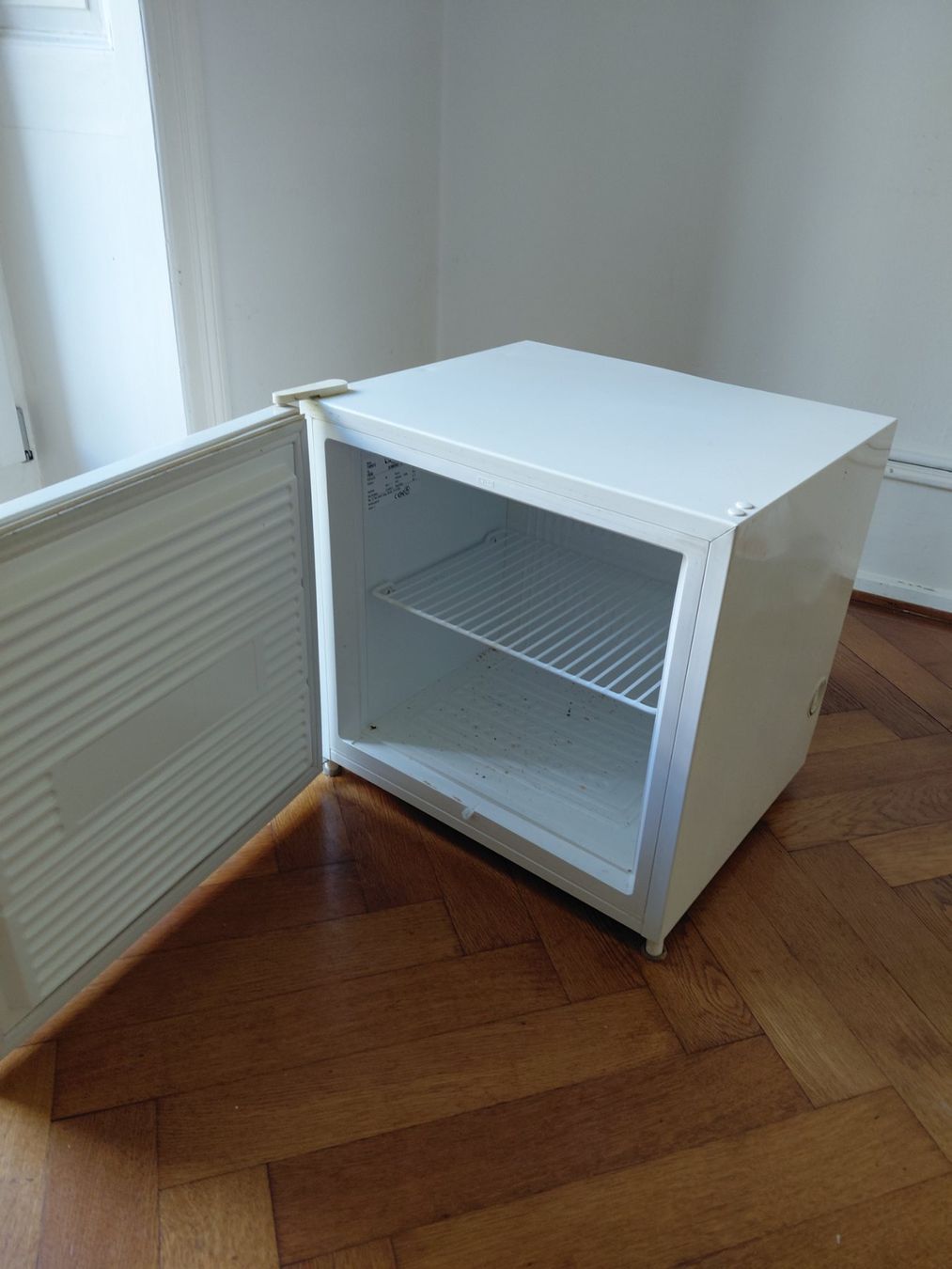 Gefrierschrank: Tiefkühler – Gebraucht aus Binningen von Papa_Jim 1