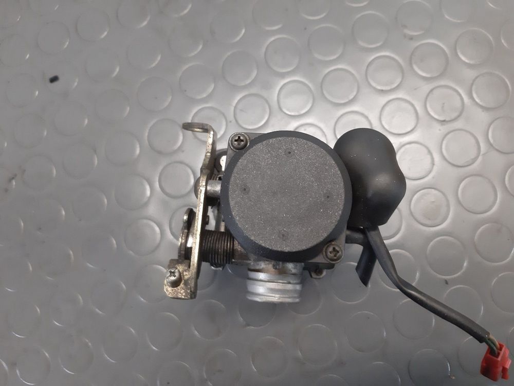 Gaszug Verteiler - Ölpumpe Piaggio Vespa 50 ET2