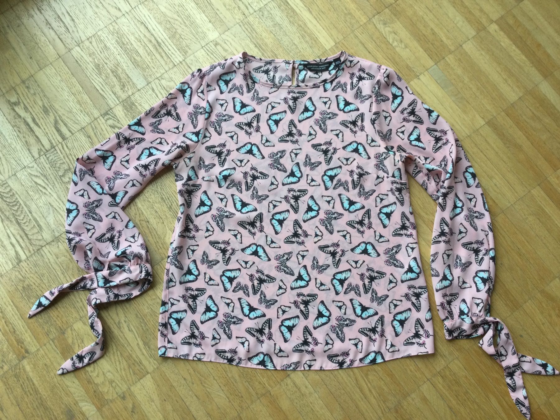 Dorothy Perkins Camicette: Bluse Schmetterlinge, Gr 38 – Usato da Zürich venduto da VorlonShadow