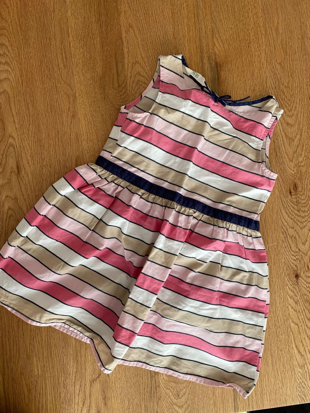 H&M Vestiti & Gonne: Sommerkleid 104 mega herzig – Usato da Trachslau venduto da RetoM1982
