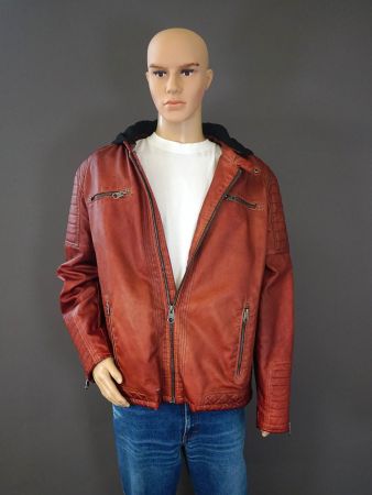 C&A Herren Kunstlederjacke in Rotbraun mit schwarzer Kapuze