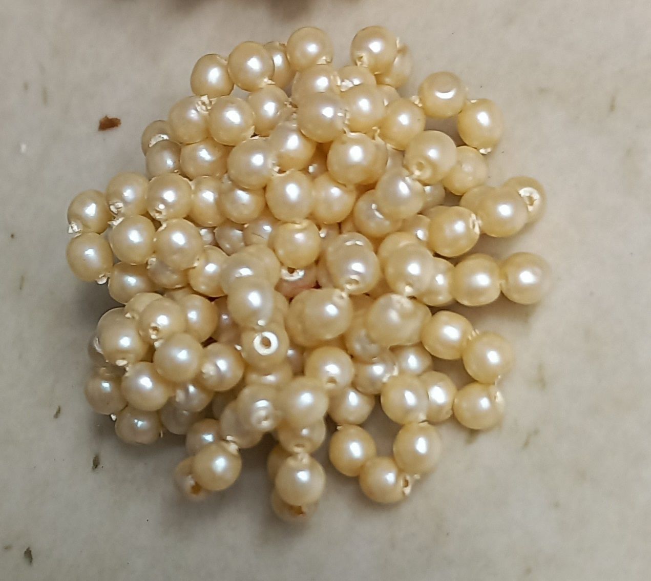 Orecchini pendenti & Orecchini a lobo: Vintage Ohrclips, Perlen-Design, Elegante Accessoires. – Usato da Buchs AG venduto da Dzirul 2