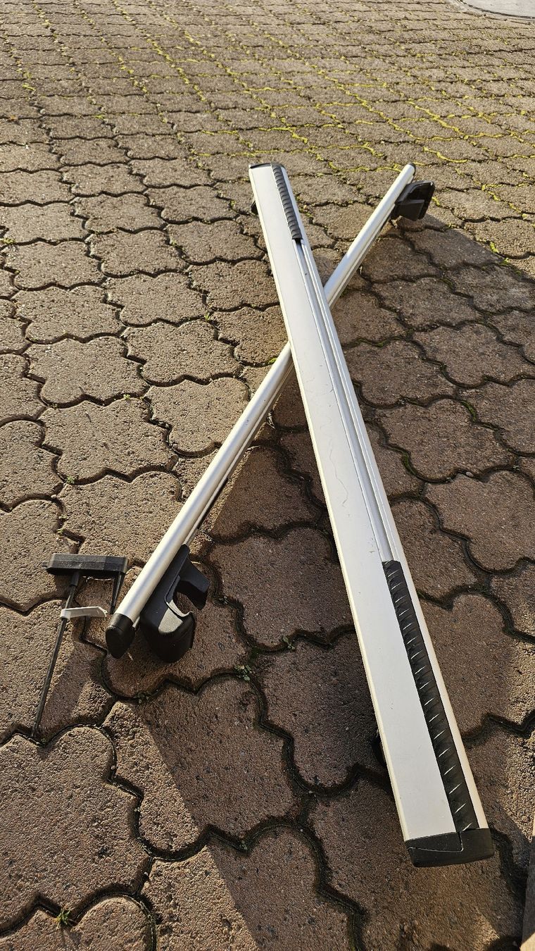 Portapacchi: Ford Kuga Dachträger 2008 - 2020 – Usato da Mellingen venduto da cdddc 2