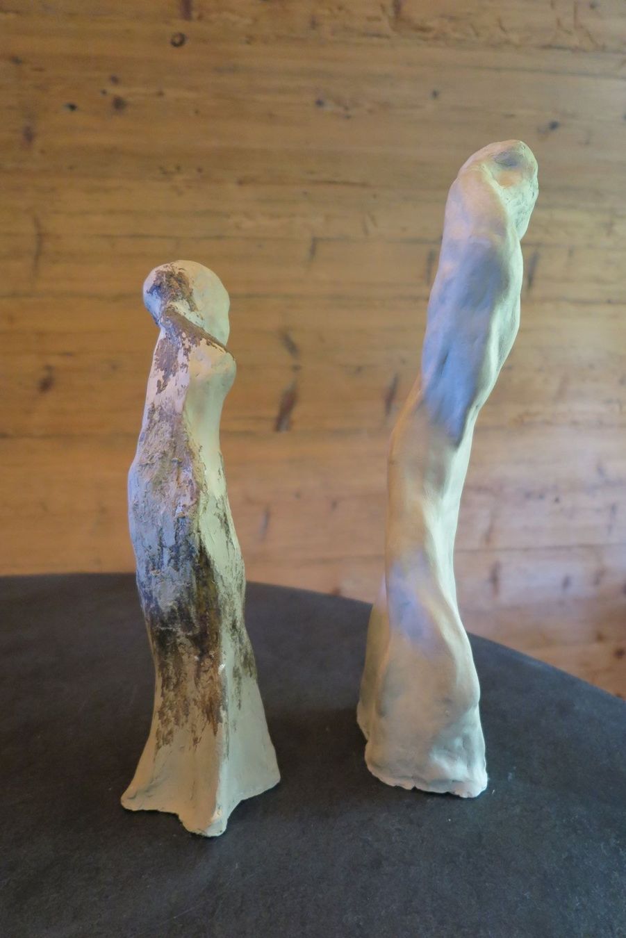 Skulpturen & Statuen: zwei Figuren, Paar aus Ton – Gebraucht aus Wald AR von kunkels01 2