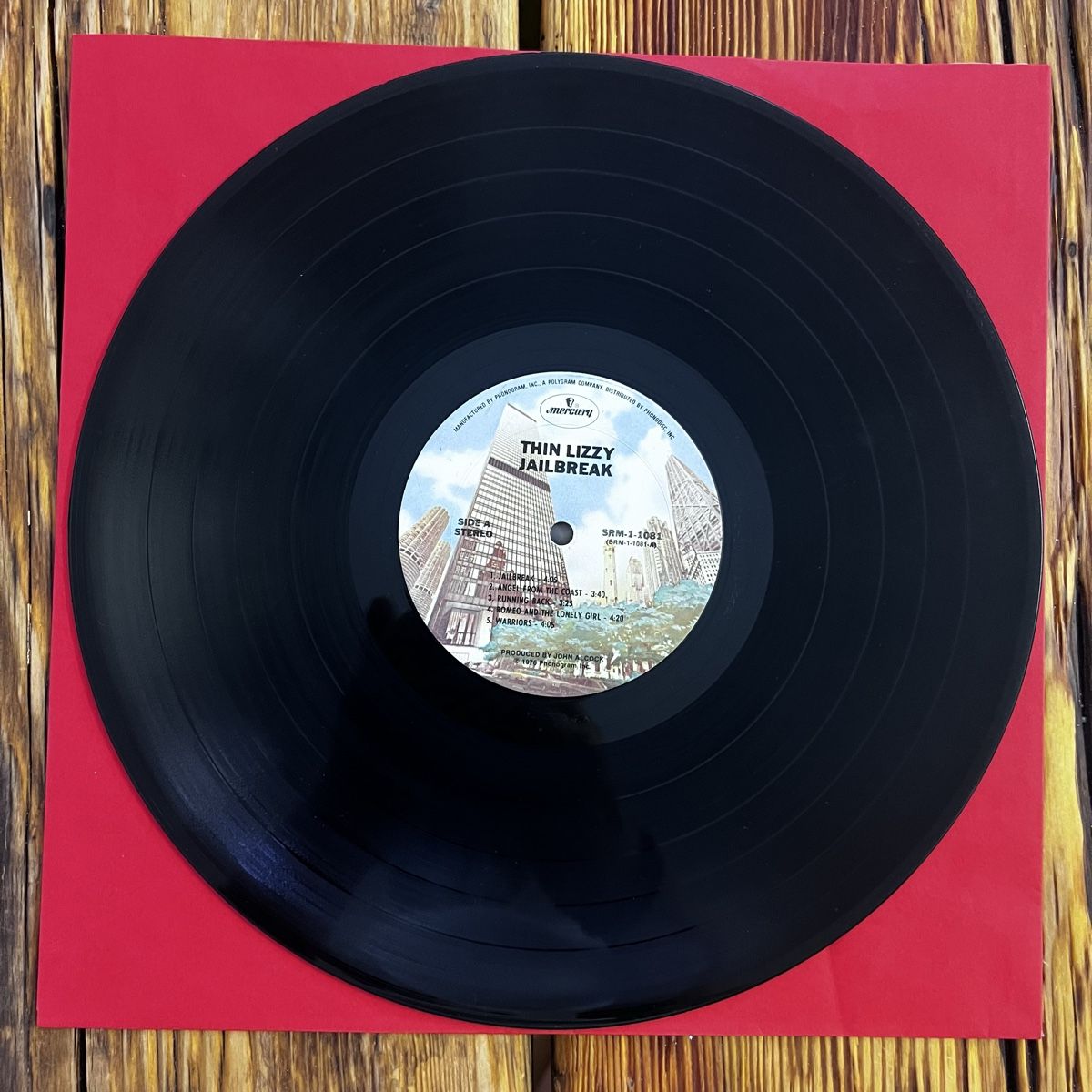Vinyles: Thin Lizzy Jailbreak - Vinyl - VG+ – D'occasion à Umiken par mar_p7n9 4