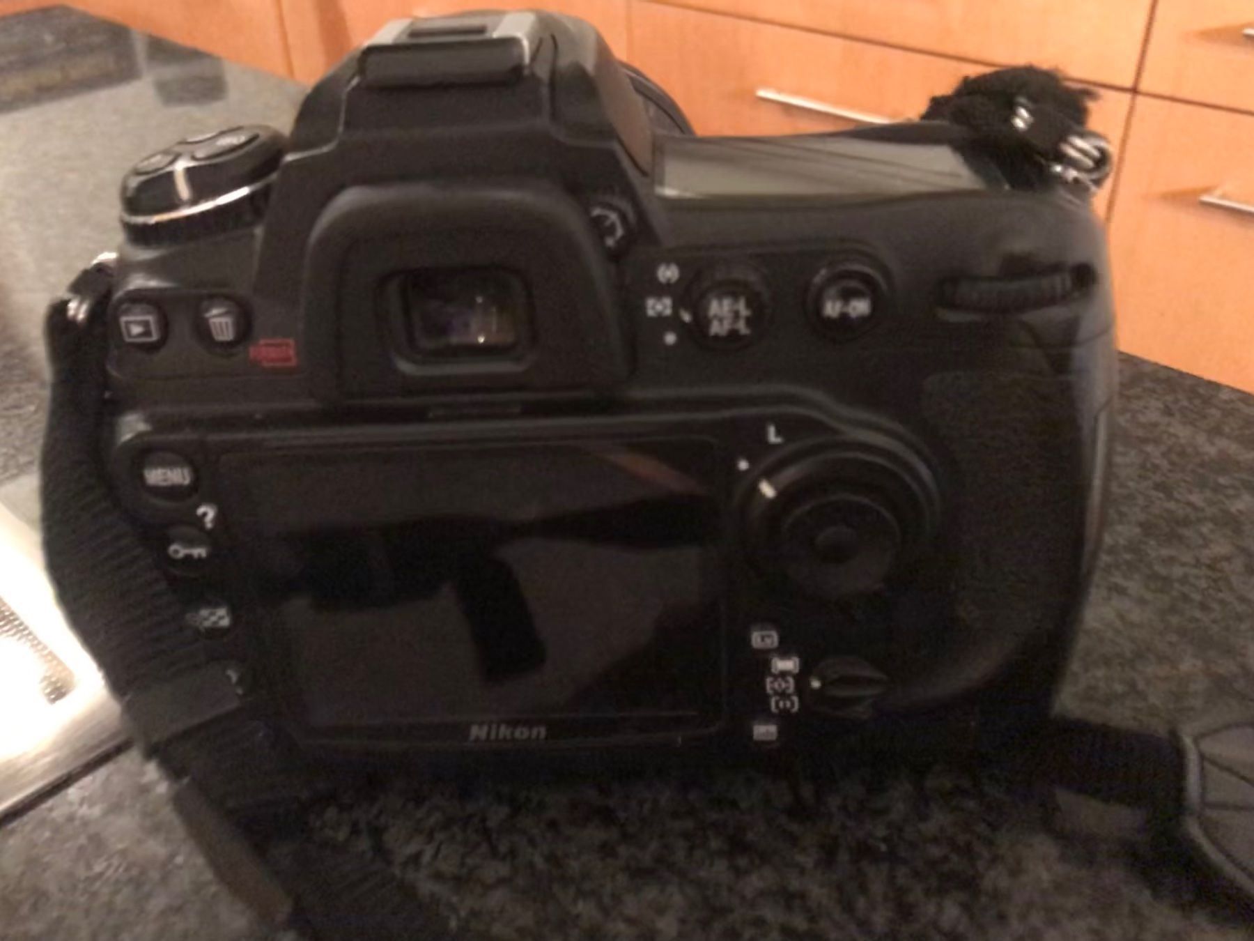 Nikon Fotocamera: Nikon 300DS Spiegelreflex Kamera – Usato da Mauren venduto da SB1606 3