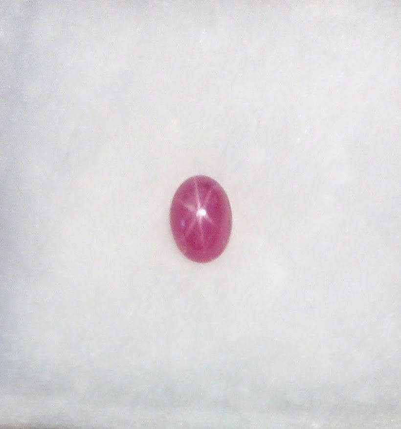 Pierres précieuses: Star Rubin 1.00ct – Neuf avec emballage d'origine à zuerich par Jewlsdesign