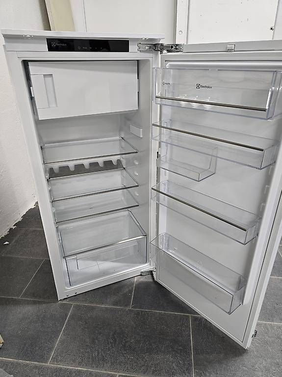 Frigoriferi: Réfrigérateur encastrable Electrolux IK2070SEEV – Usato da Salgesch venduto da can_s9gm