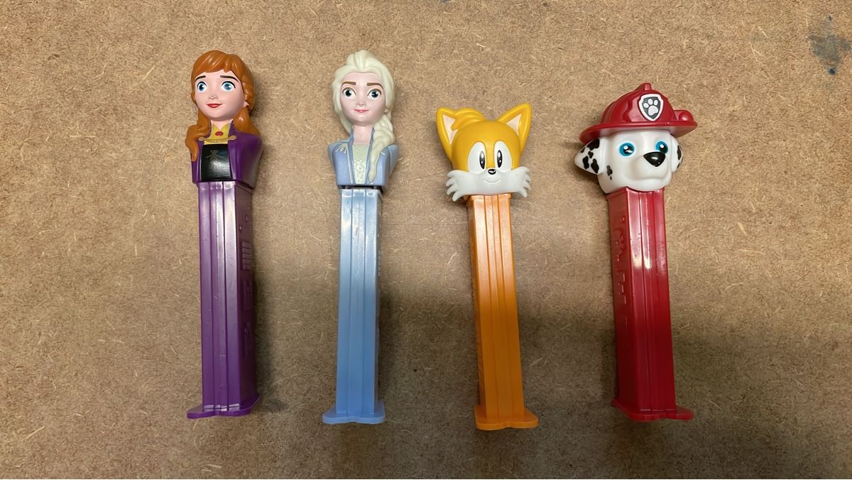 Pez Statuette: Pez Figuren  – Usato da Therwil venduto da rubininio
