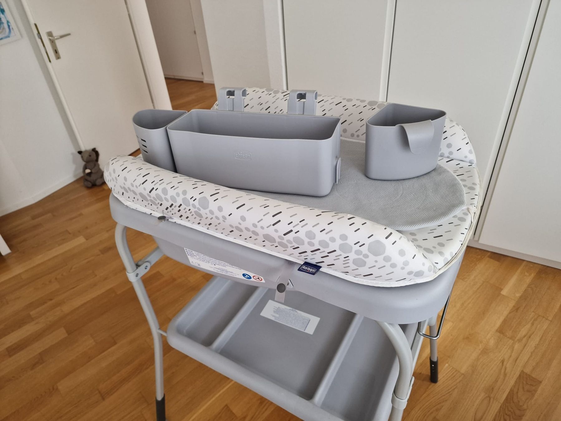 Chicco Fasciatoi & Accessori: Baby Bath Changing Table Grey good condition – Usato da Riehen venduto da ana_5qd6 7