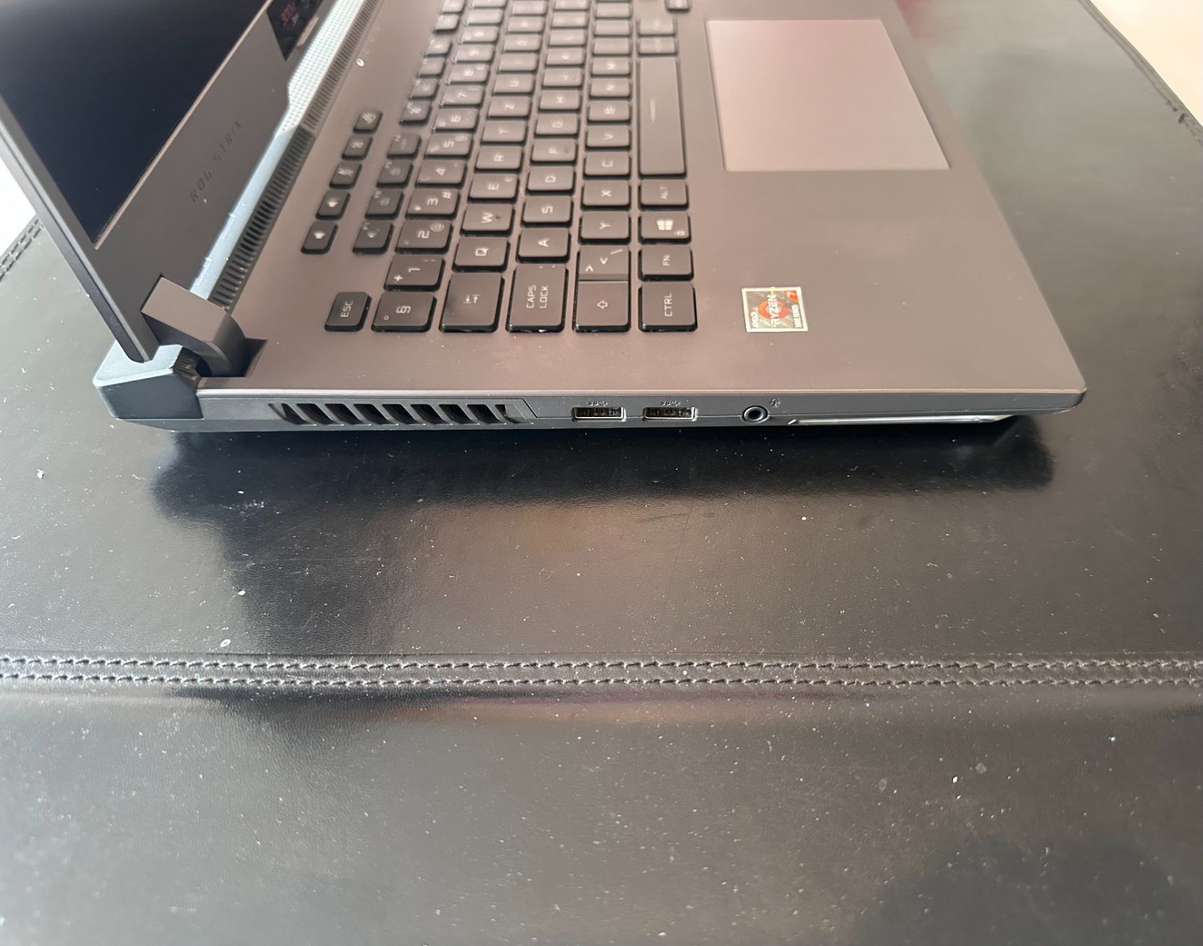 Asus Portables: ASUS ROG Strix G15 – D'occasion à Meilen par LazarBrothers 2
