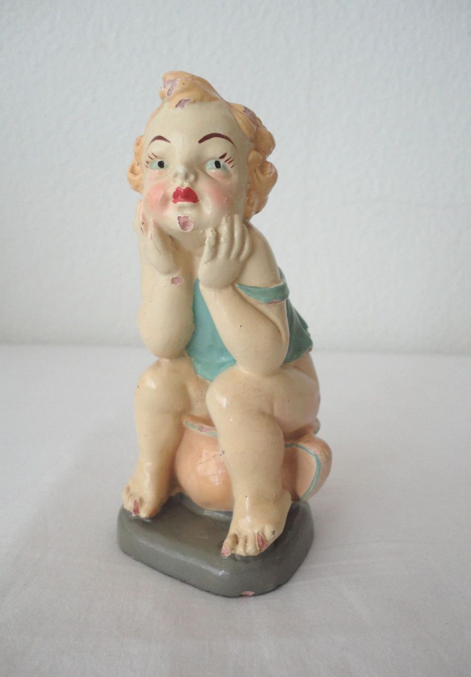 Figuren: Keramik-Figur Kleinkind auf "Töpfchen" – Gebraucht aus zürich von parts5060