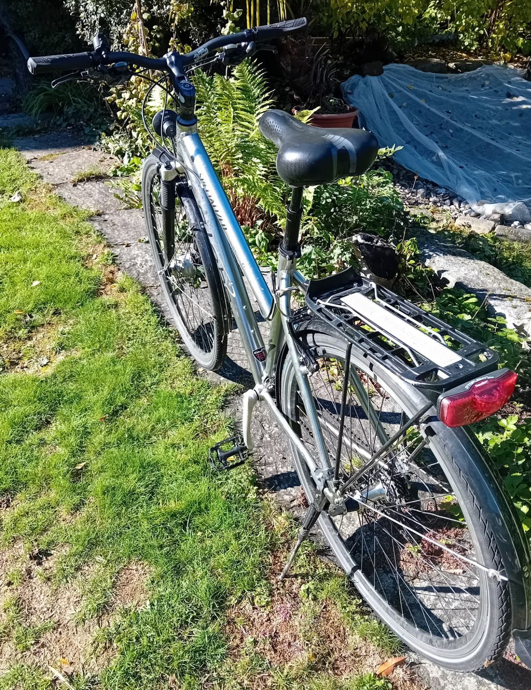Specialized Biciclette: SPECIALIZED Globe SERVICED & Ready 28" wheels 50cm Frame – Usato da Bern venduto da This_that_other_all 2
