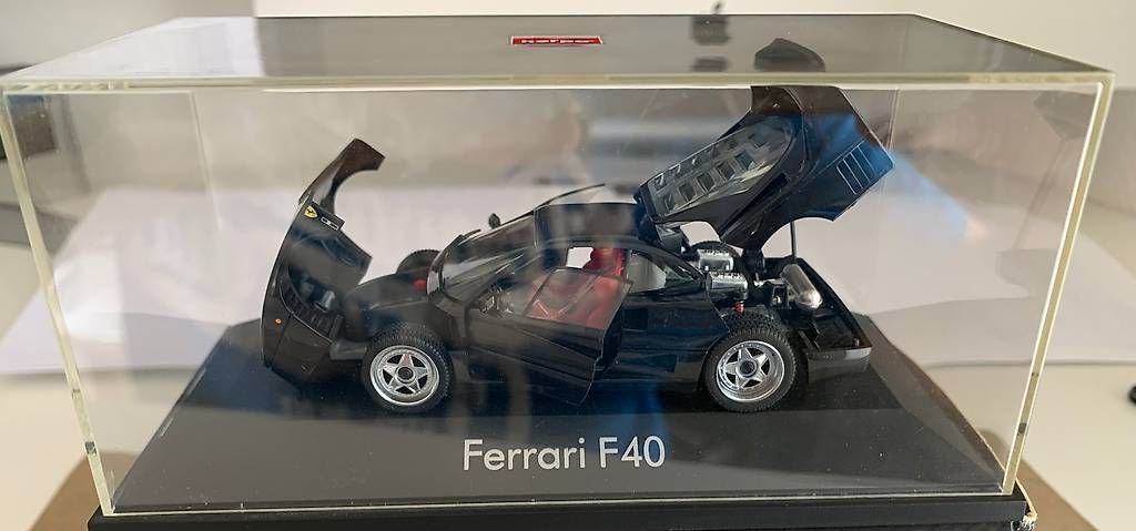 Modellautos: Herpa 1:43 High Tech Modelle Ferrari F40  – Gebraucht aus Bonstetten von Guten 2