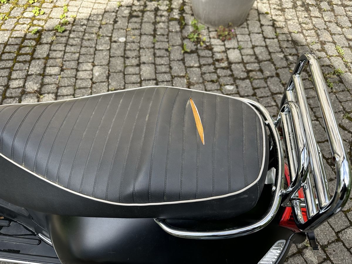 Vespa Scooters: Vespa Gts 300 – D'occasion à Wädenswil par tippihno 8