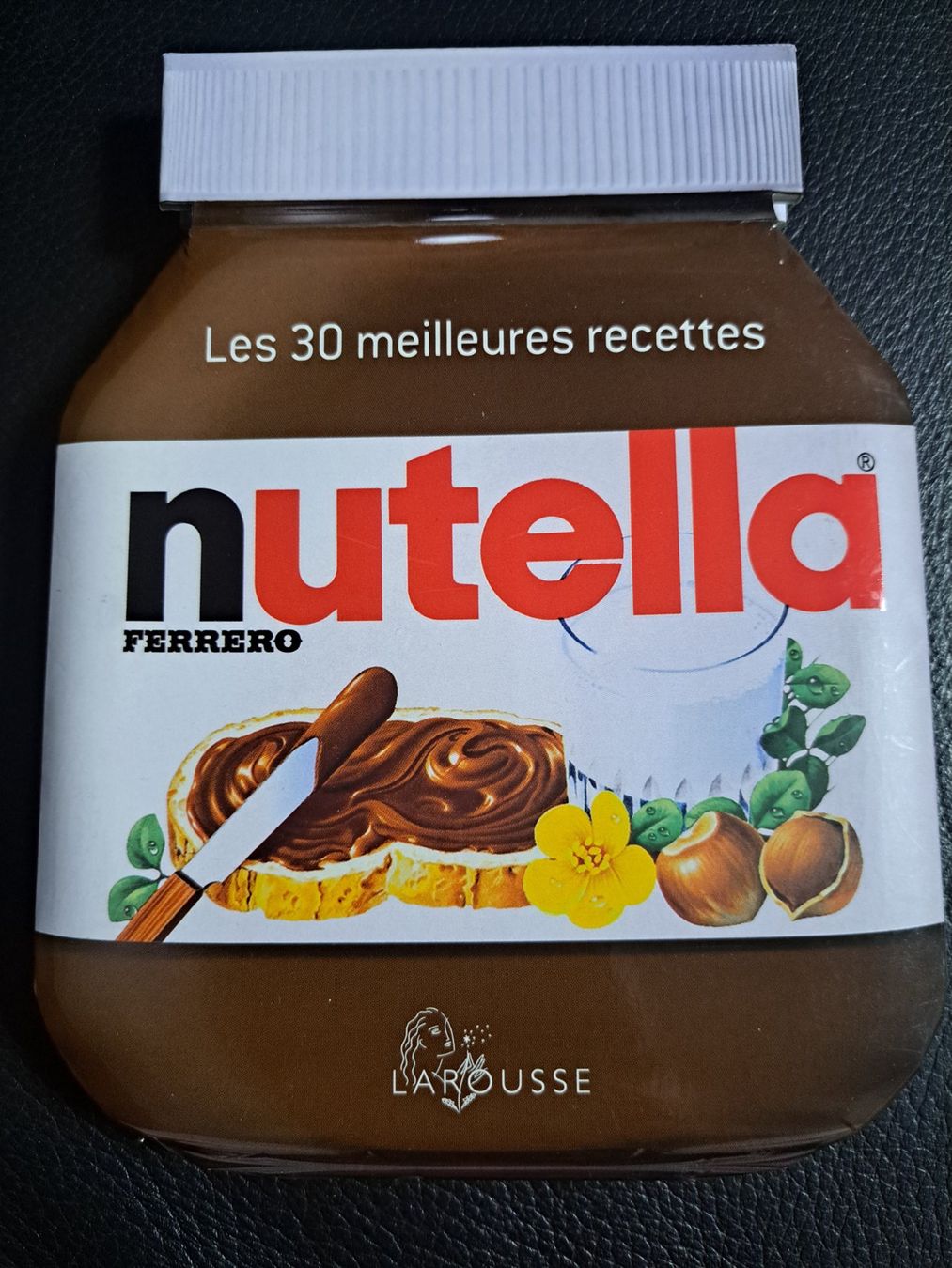 Libri: Livre de recettes nutella – Usato da Marly venduto da Mumu1723
