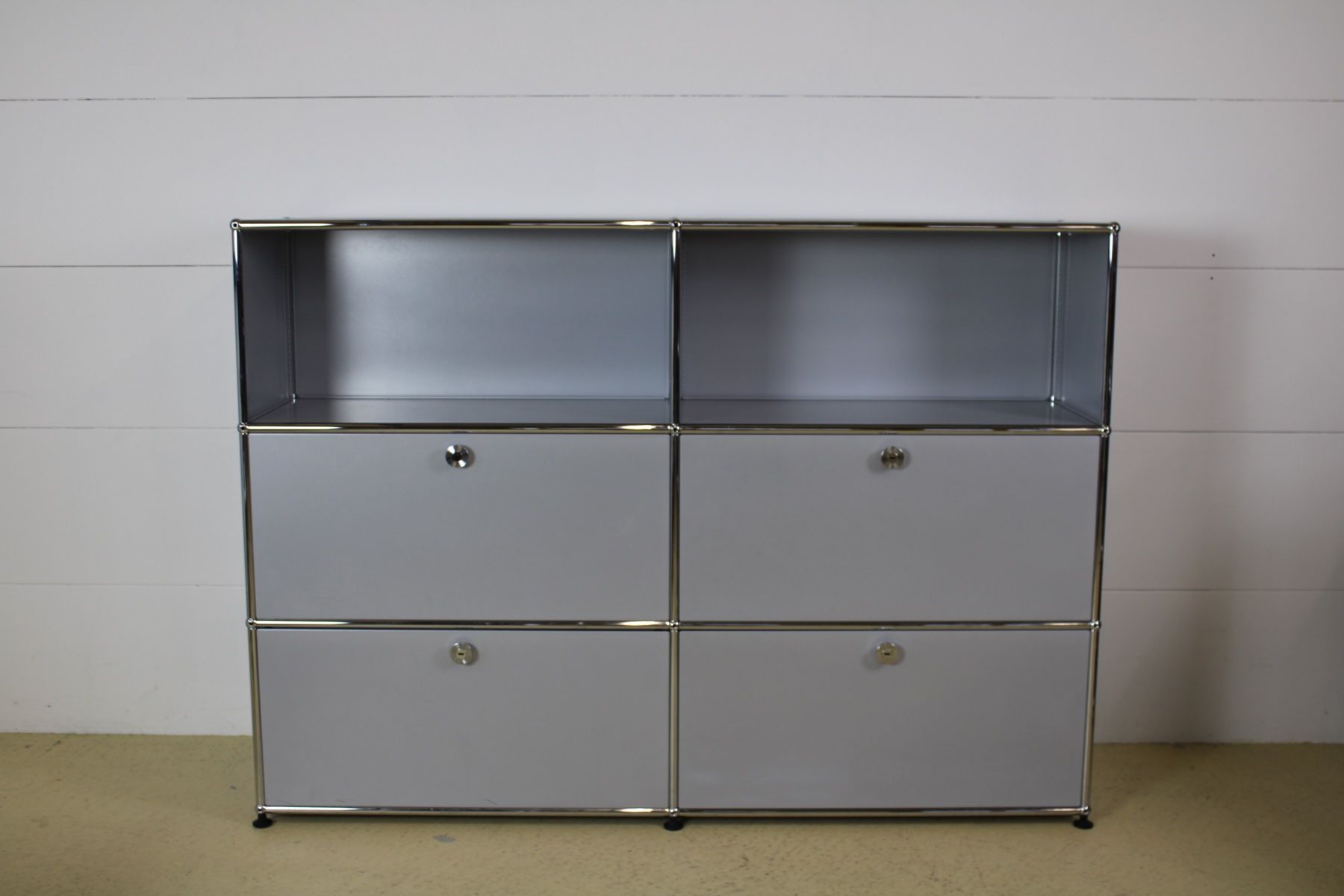 USM Cassettiere: USM Sideboard in Mattsilber, Lief. mögl. – Usato da Meinisberg venduto da atelier_TILIJA 7
