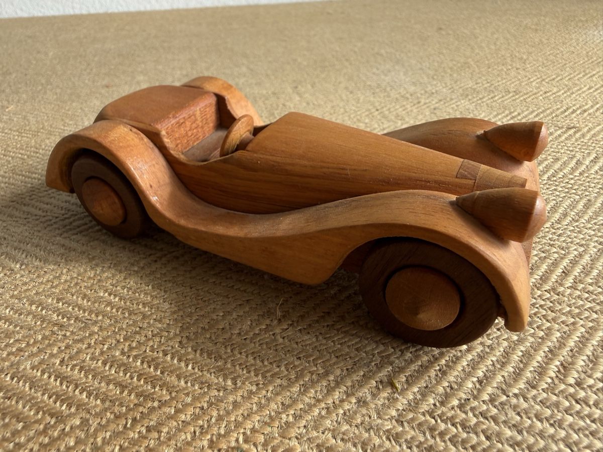Voitures modèles: Vintage Modellauto Oldtimer Cabriolet aus Holz – D'occasion à Konolfingen par petzipetz 2