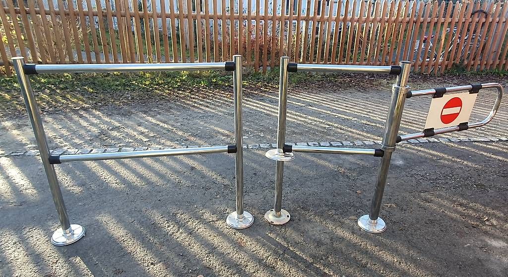 Ringhiere: Personenleitsystem- Absperrung, Outdoor – Usato da Winterthur venduto da BauTeilLaden2000