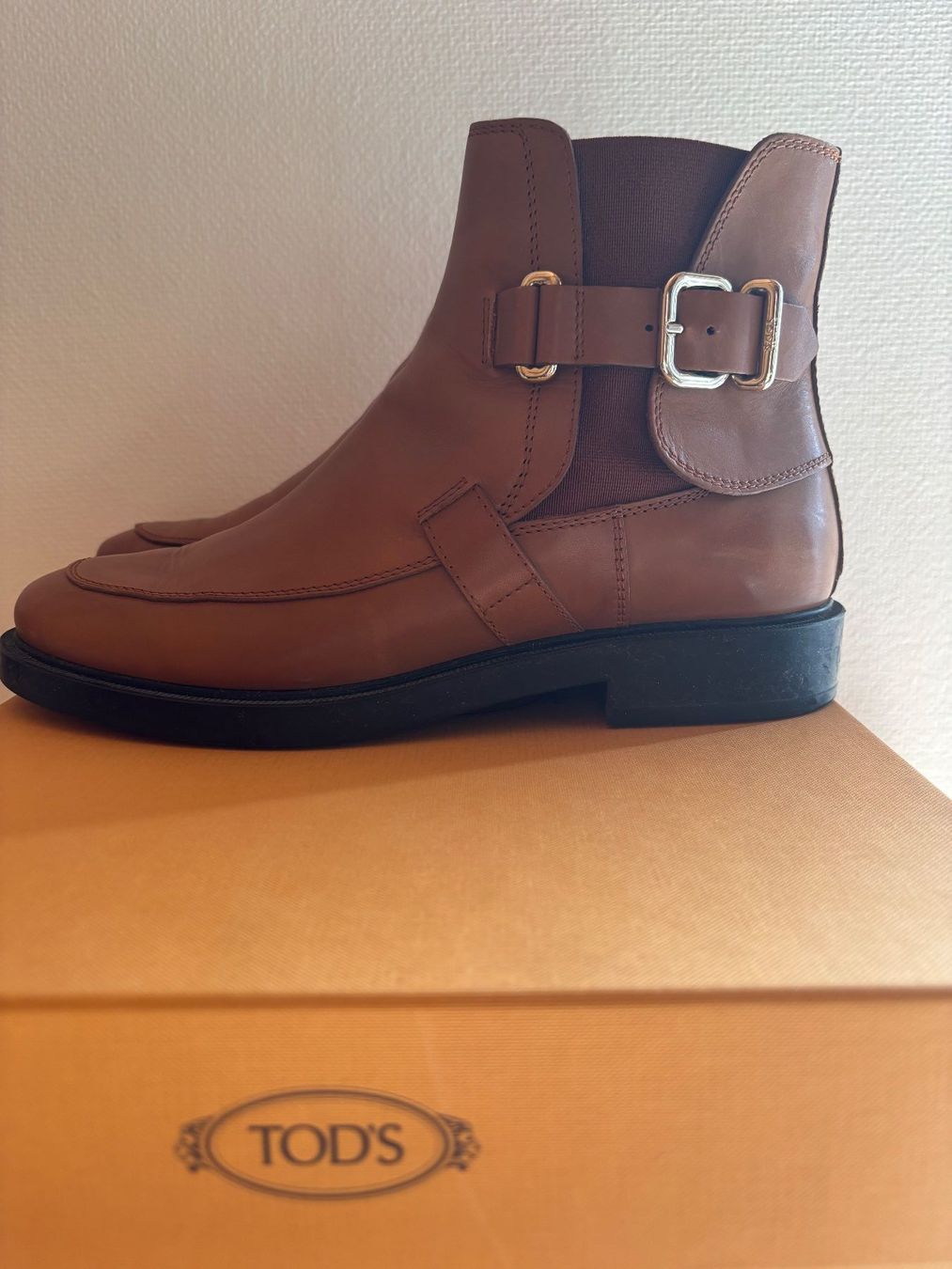 Tod'S Scarpe da donna: 100% Tods - Stiefelette - cognacbraun – Usato da Weinfelden venduto da stella79 1