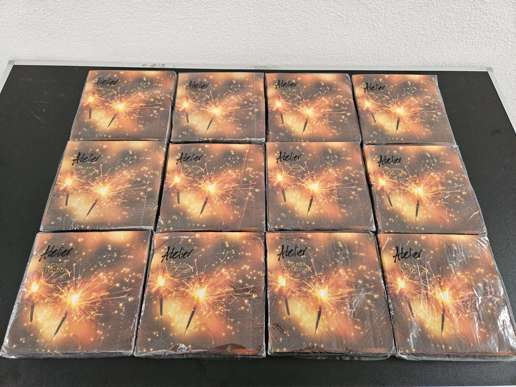 Tovaglioli: Neu - Servietten - 12 Packungen - 33cm x 33cm – Nuovo e nell'imballaggio originale da Dagmersellen venduto da Jarsetz_Restposten