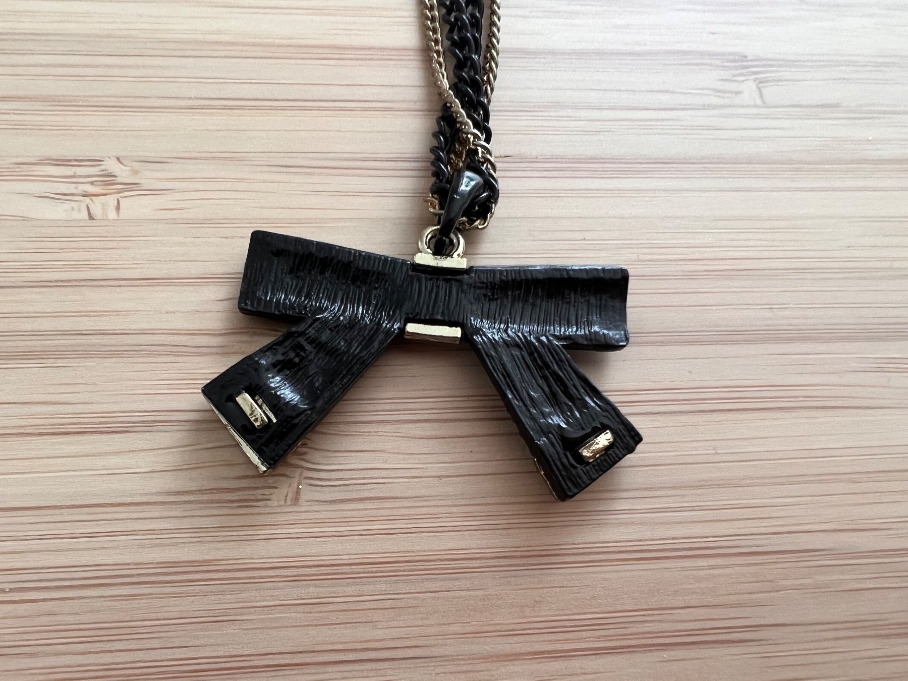 Catenine: Bow pendant long necklace – Usato da Genève venduto da Ballpencase 2