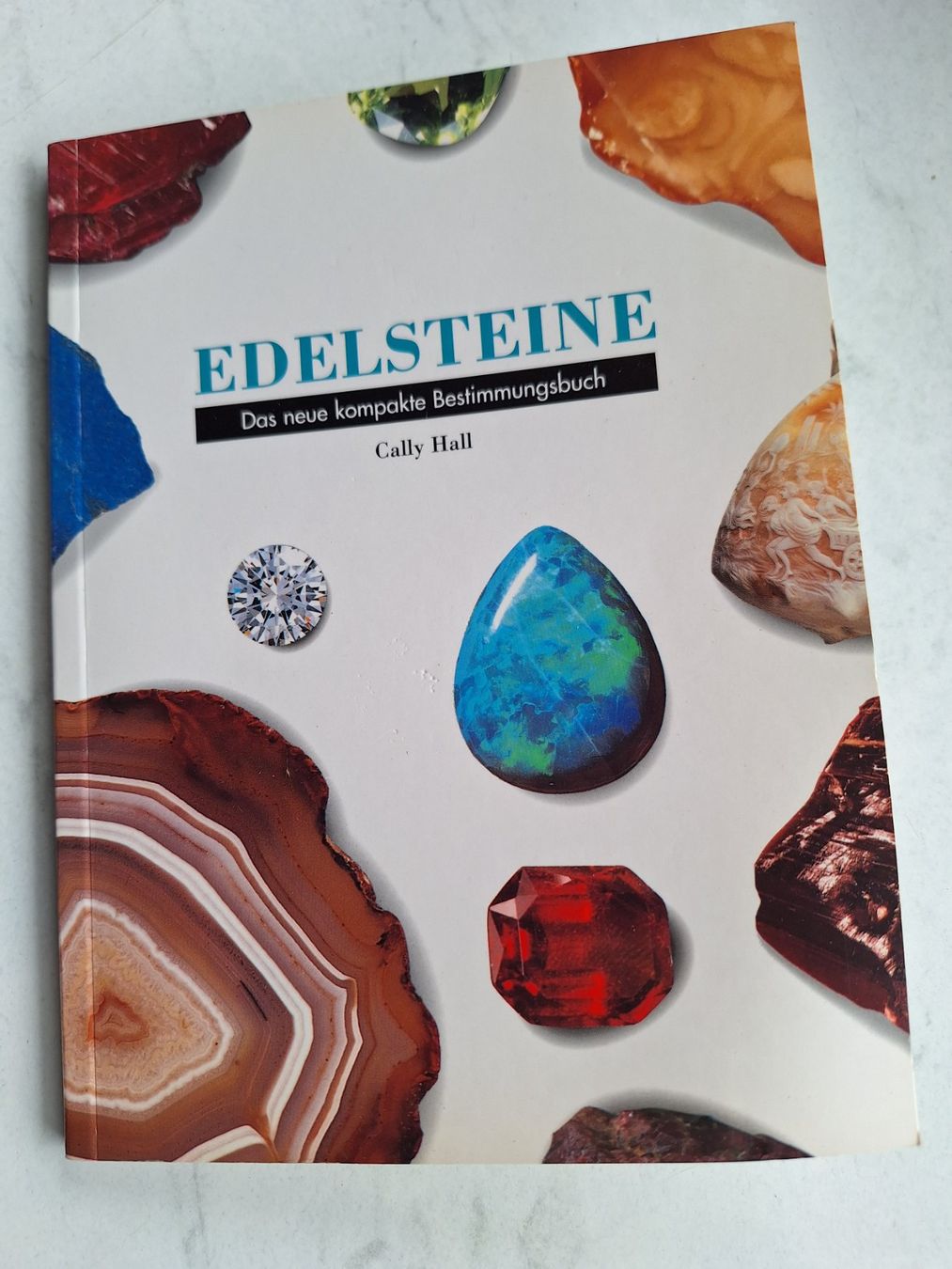 Bücher: BUCH EDELSTEINE MIT 80 SEITEN – Gebraucht aus Huttwil von Kunterbuntli
