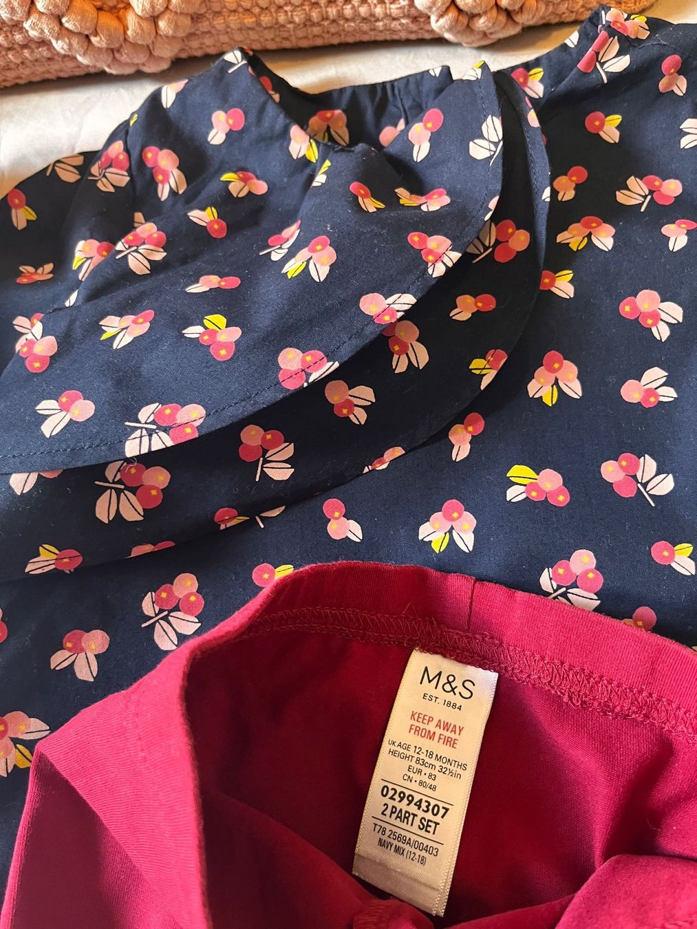 Lotti & Set di vestiti: Spring Top/leggings set 12-18 months - 83cm – Usato da Genève venduto da dmt_y25y 3