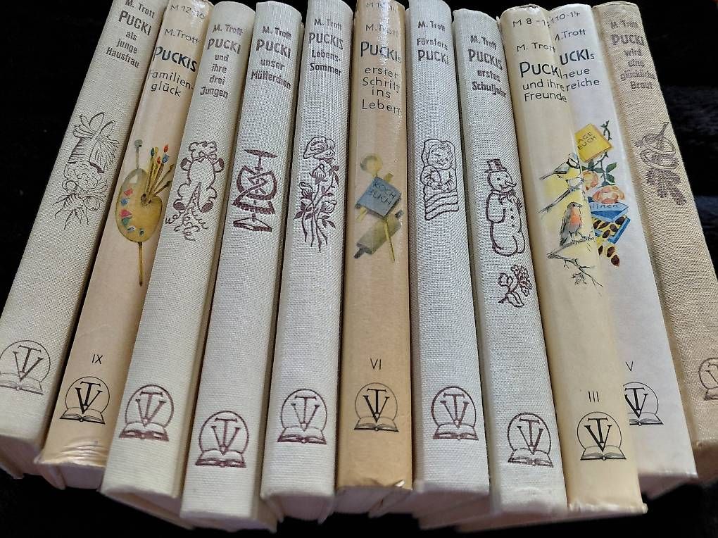 Comics:  Pucki von Magda Trott. 11 Bände. – Gebraucht aus Zollikerberg von Inhal