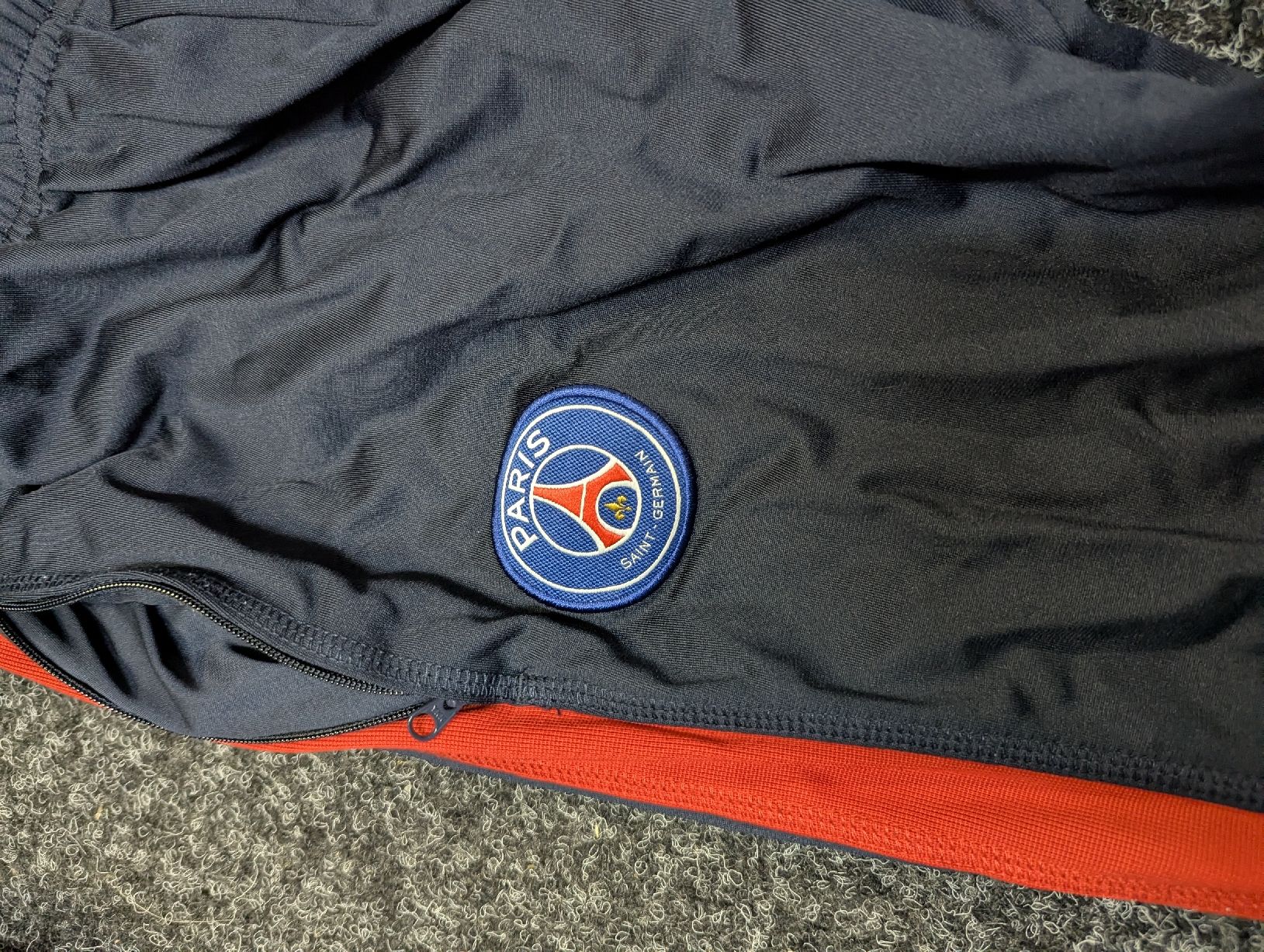 Pantalons: Nike Hose M – D'occasion à Bettlach par Costmiri 1