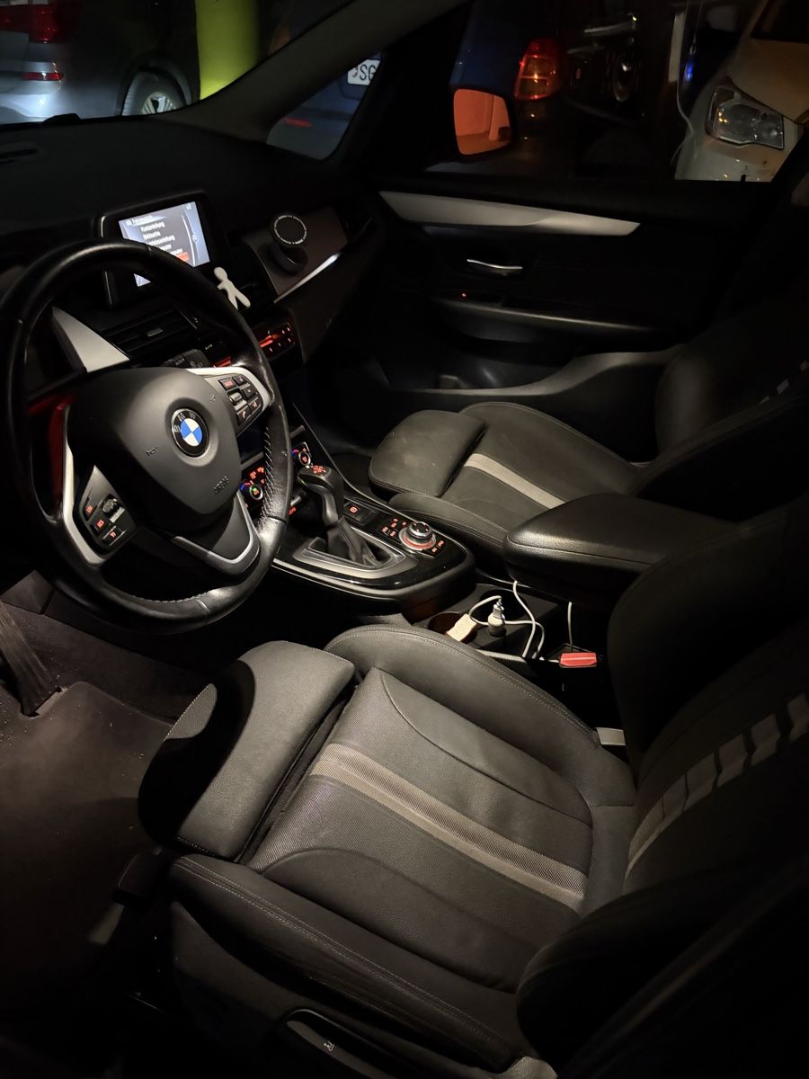 Autos: Bmw 218D / Tourer / Automat /ab 500.- Fr – Gebraucht aus Oberuzwil von S_Tar 3