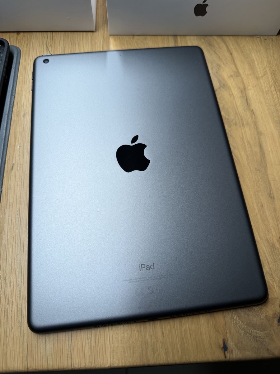 Apple Tablet PC: iPad WiFi 32 GB – Gebraucht aus Grosswangen von winkelfeld 1