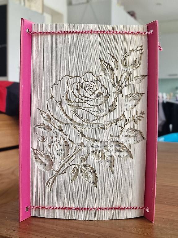 Libri: Buchkunst mit Rosenbild – Usato da Gunzgen venduto da superdancer67