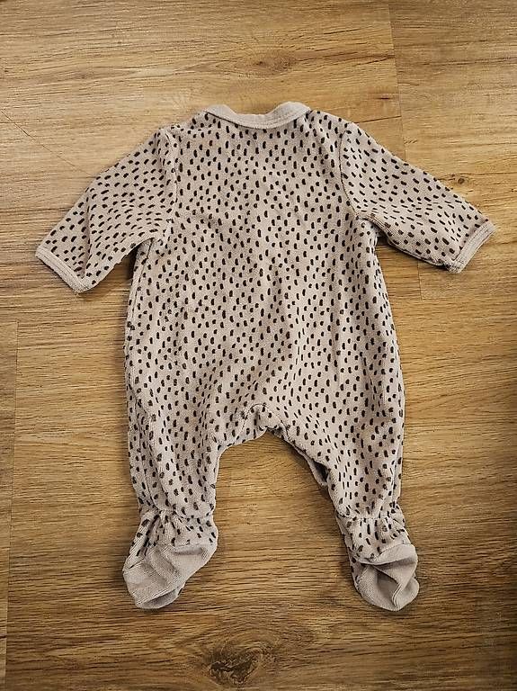 Pyjamas: Samtstrample Gr. 50/56 – D'occasion à Zuchwil par Sparkling_85 2