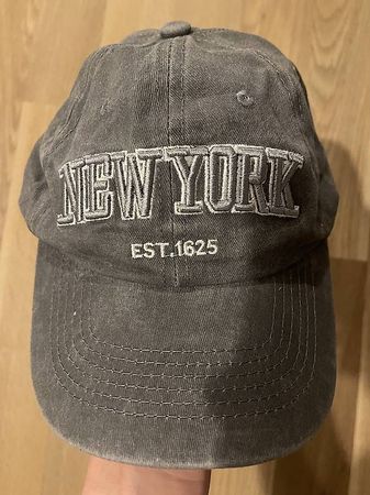 Hut / Cap