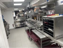 Cuisine complète type mc do fast food