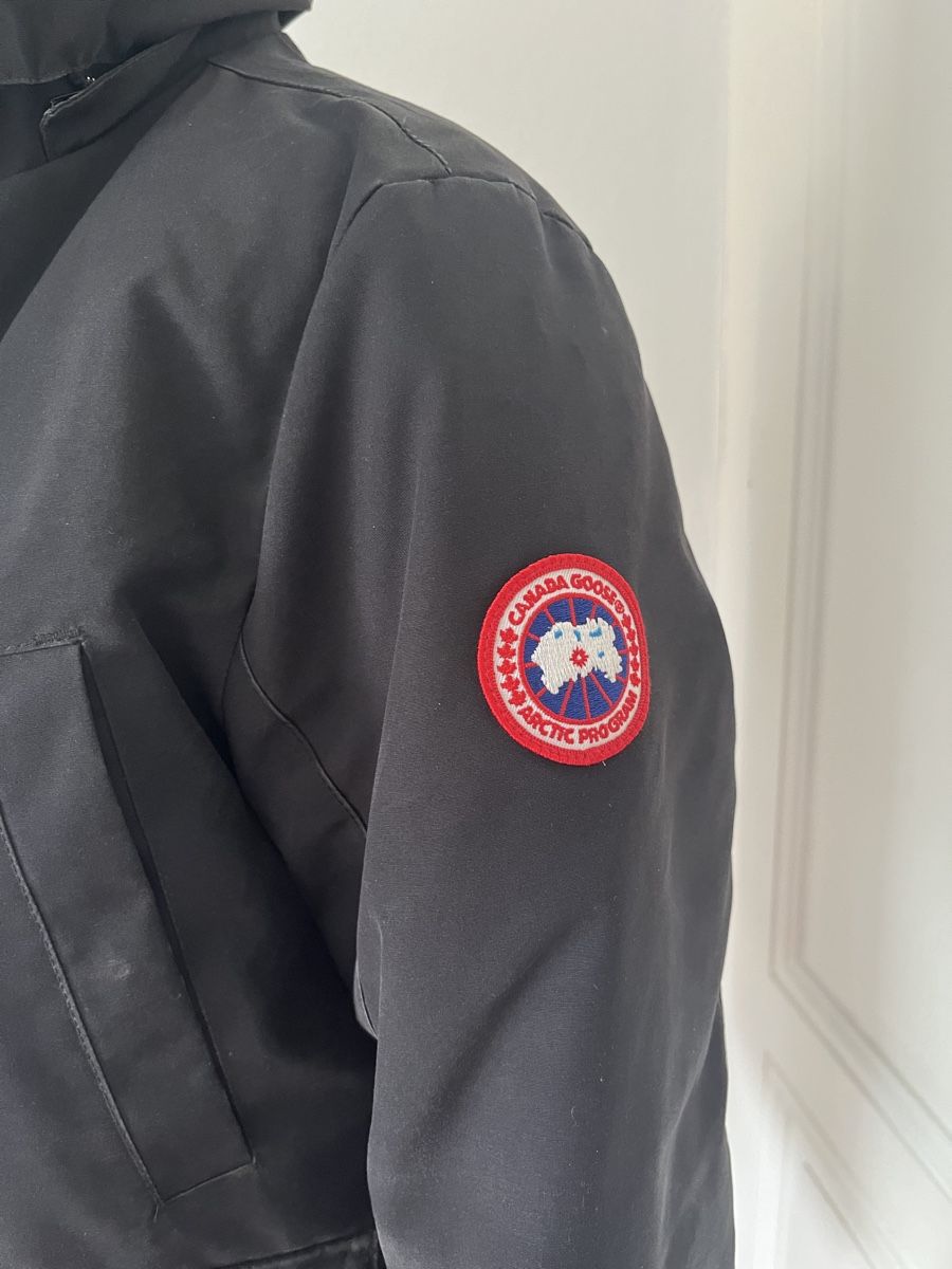 Canada Goose Giacche: Canada Goose Jacket - Black - Size M - Great Winter Coat! – Usato da Mies venduto da nic_yk5d 1