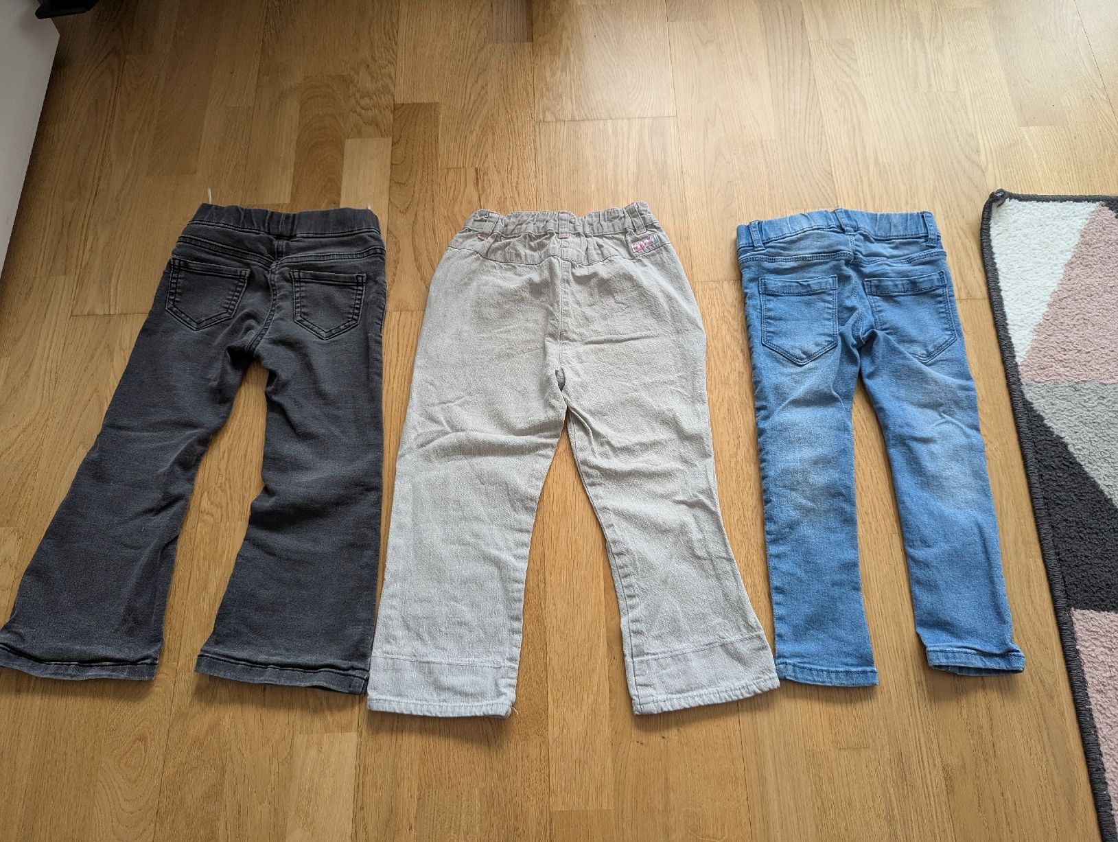Pantaloni: Mädchen Jeans Hose Grösse 98 – Usato da Steinmaur venduto da Ottelo 1