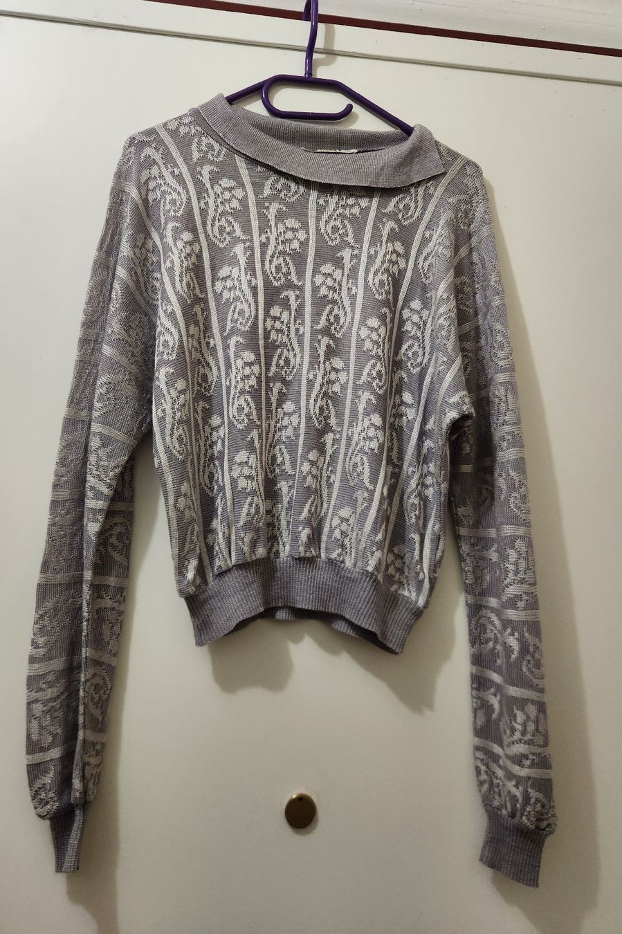 Maglioni & Felpe: Pull en maille Wolford gris blanc taille 38  – Usato da Niedergösgen venduto da Eva2410