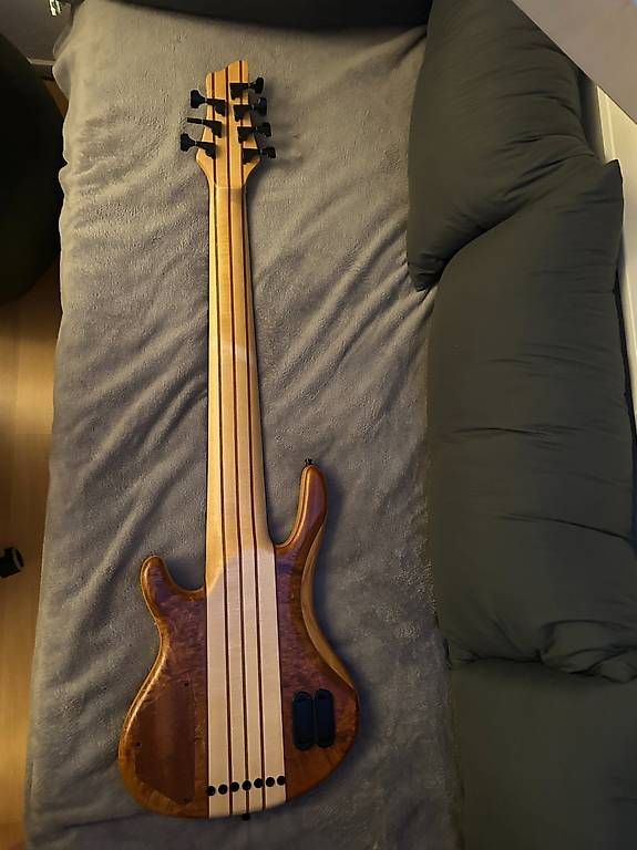 Strumenti musicali: H&K 7String Fretless Bass – Usato da Lengnau AG venduto da tonnerrek 3
