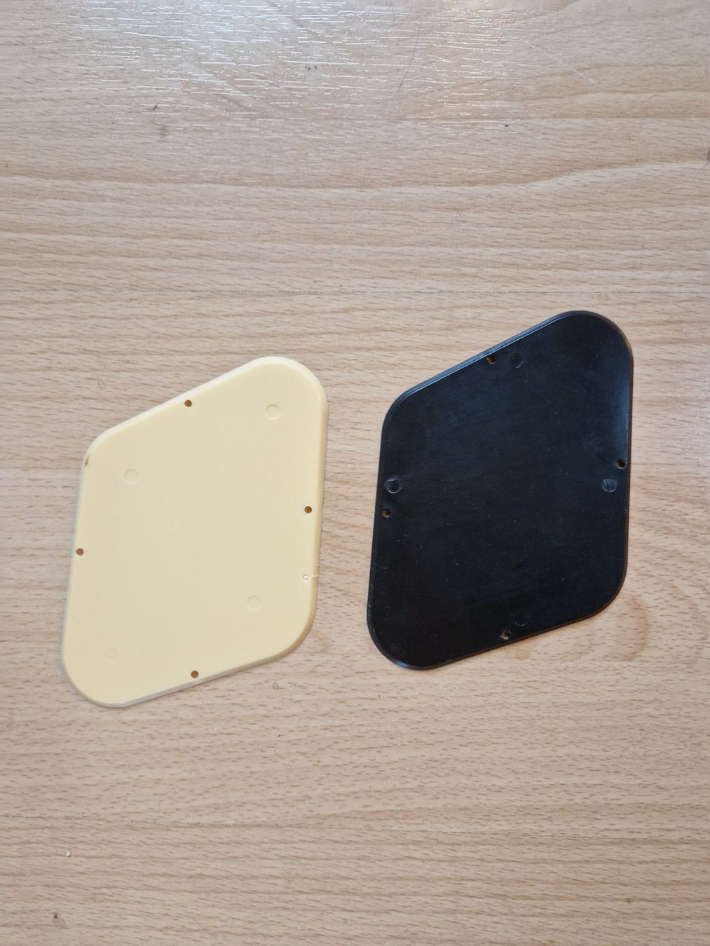 Strumenti musicali: Abdeckung Les Paul – Usato da Luzern venduto da Patsports 1