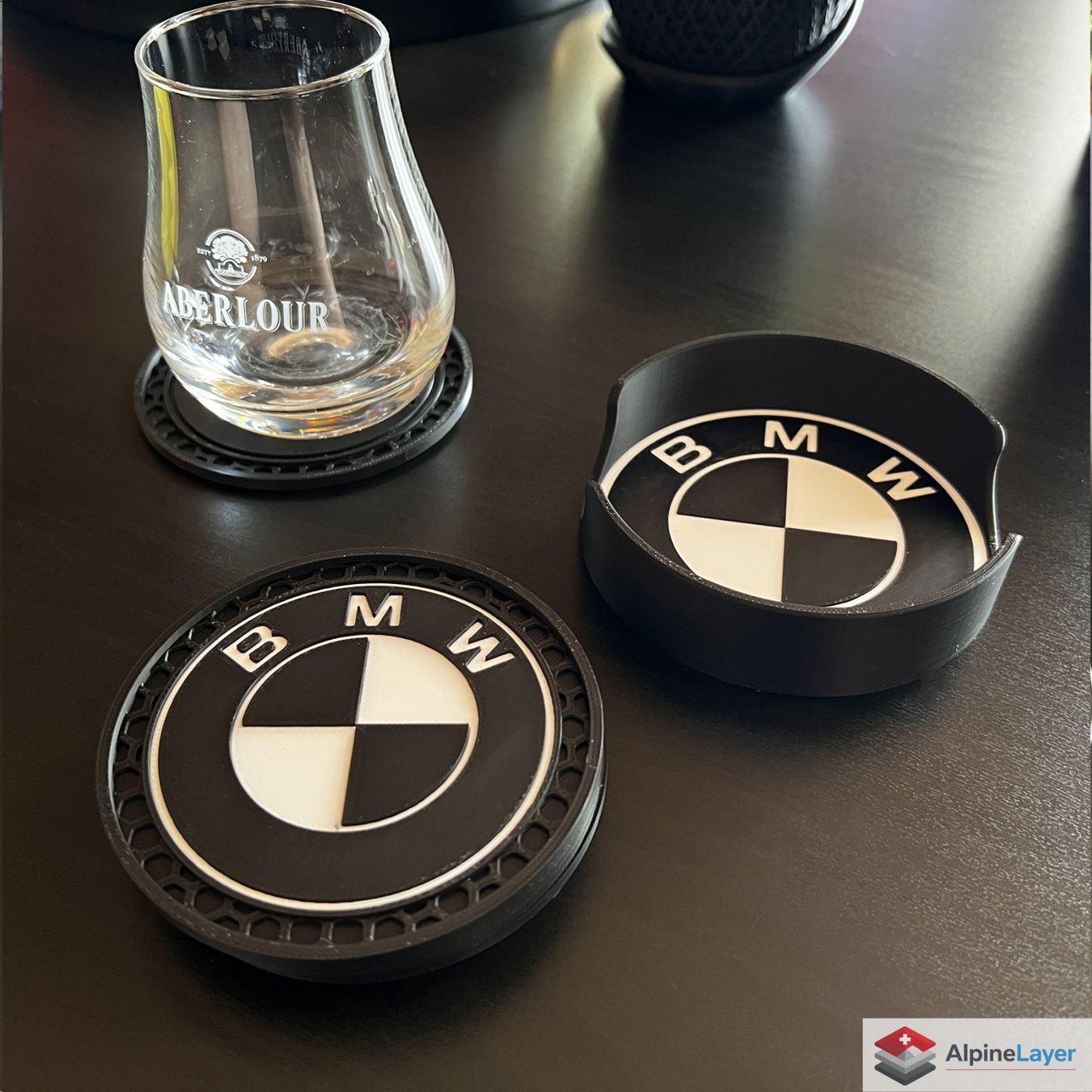 Sottobicchieri: BMW Inspired Coaster with Holder 3D Printed – Nuovo (secondo la descrizione) da Losone venduto da AlpineLayer