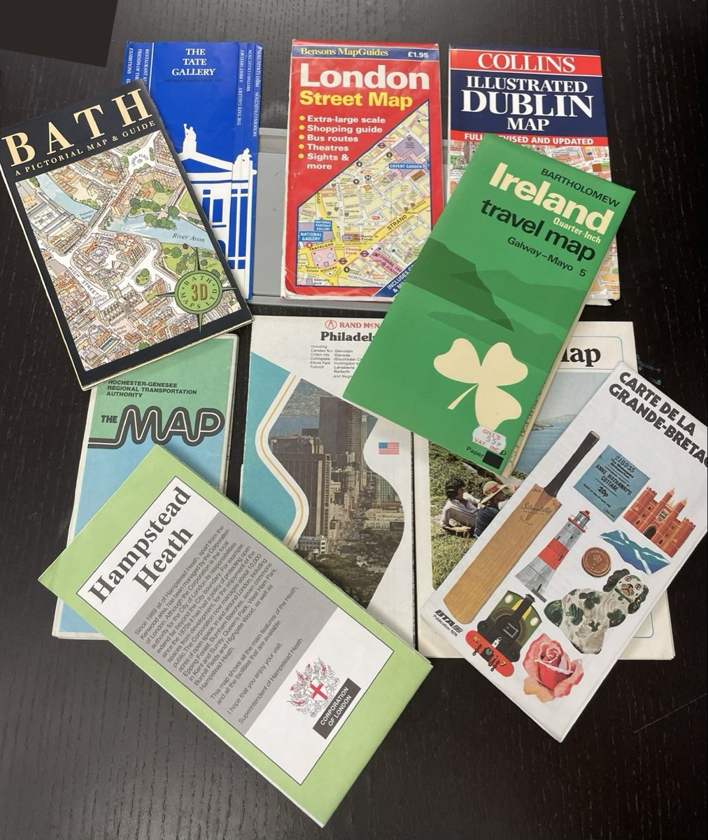 Cartine & Atlanti: Lot de cartes / plans – Usato da Genève venduto da LeWiiUgamepad