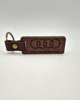 Audi Quattro Holz-Schlüsselanhänger graviert