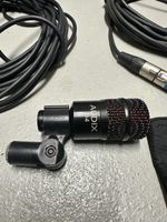 Audix D4 Mikrofon mit Zubehör und Kabeln gebraucht